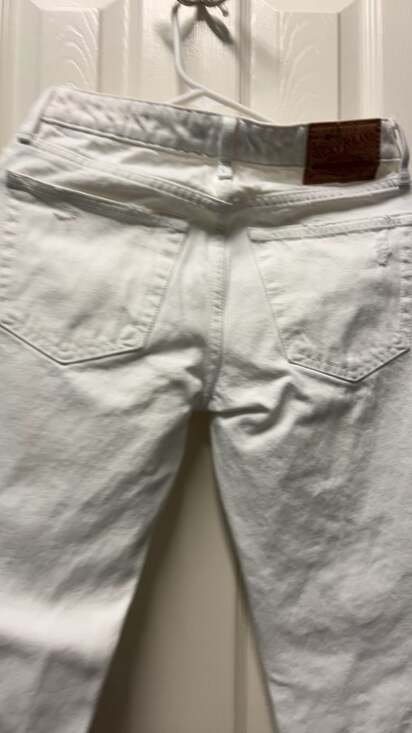 Mid Rise Sienna slimBoyfriend Jean
Lucky Brand Women's Pants Denim... Size 2/26 - Picture 3 of 3